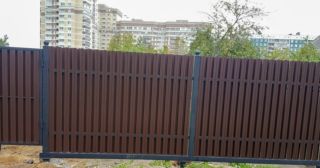 Купить распашные ворота из штакетника Петропавловск-Камчатский, цена от 2802 руб.